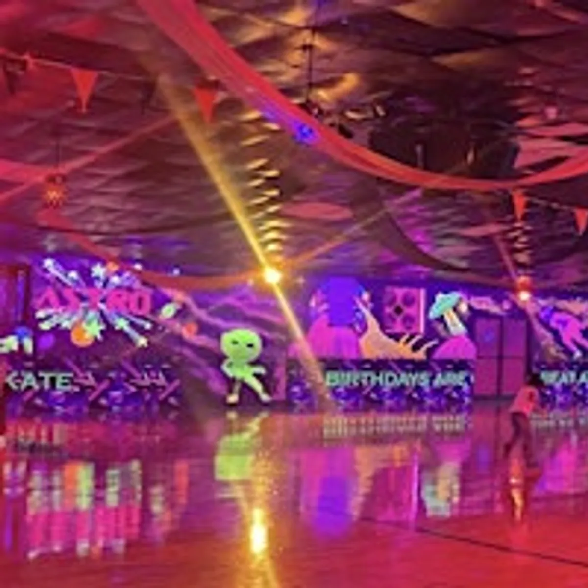 SUPER SKATE PARTY